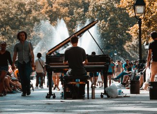 “Todos os seres desejam ser felizes, pois querem evitar a dor e o sofrimento.”
