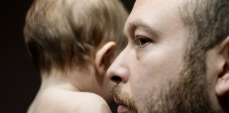 O pai que cuida do filho não “ajuda”, apenas exerce a paternidade O pai que cuida do filho não “ajuda”, apenas exerce a paternidade