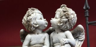 Oração para Chavakiah, o anjo dos casais e da harmonia familiar Oração para Chavakiah, o anjo dos casais e da harmonia familiar