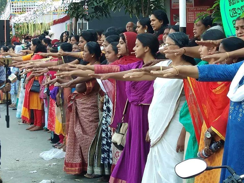 contioutra.com - 5 milhões de mulheres na Índia fazem uma passeata de 620 km exigindo igualdade de gênero.