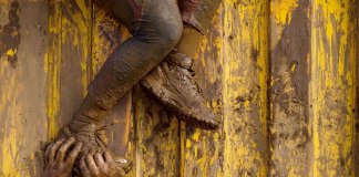 O Brasil não chora mais lágrimas e nem sangue. Hoje ele chora “lama”. O Brasil não chora mais lágrimas e nem sangue. Hoje ele chora “lama”.