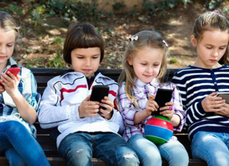 8 razões para proibir smartphones para crianças menores de 12 anos