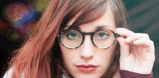 Diante da saudade, os defeitos do (a) ex são vistos com olhar míope Diante da saudade, os defeitos do (a) ex são vistos com olhar míope