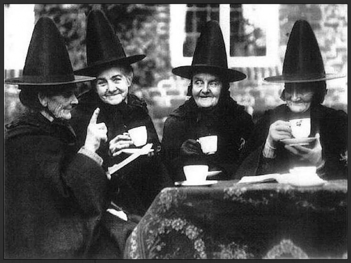witches-tea-party Já encontrei algumas bruxas por aí, que em 2019 eu encontre outras várias!