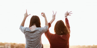 Para as irmãs, a distância não importa: elas são unidas pelo coração