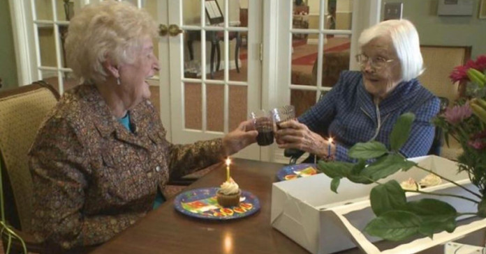 Elas se conheceram há 84 anos e ainda são amigas até hoje. Cada ano elas celebram seus aniversários juntas