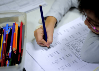 A falta de incentivo às meninas arruina suas vocações científicas