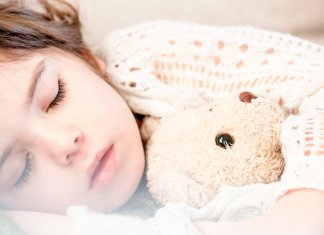 Crianças sem horário certo para dormir têm mais problemas de comportamento