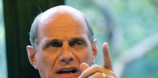 “Pessoas com medo não mudam o país.” (Ricardo Boechat)