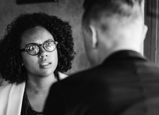 É a forma de sair da relação que traduz o caráter da pessoa. Não a forma de entrar.