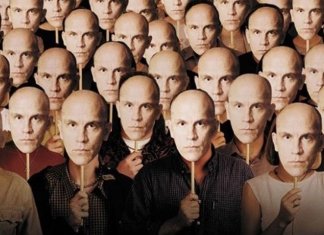 A honestidade dos estúpidos é mil vezes mais perigosa que a mentira dos inteligentes