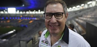 Morre jornalista Rafael Henzel, um dos únicos sobreviventes da tragédia com avião da Chapecoense