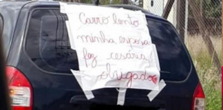 Foto de veículo com cartaz: “Carro lento, minha esposa fez cesária”, viraliza nas redes sociais