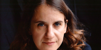 Esta escritora defende que filhos não trazem felicidade: “Os meus me levaram a falência.” Esta escritora defende que filhos não trazem felicidade: “Os meus me levaram a falência.”