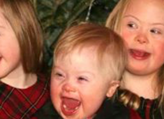 Todos os seus filhos nasceram com Síndrome de Down e a mãe sente muito orgulho