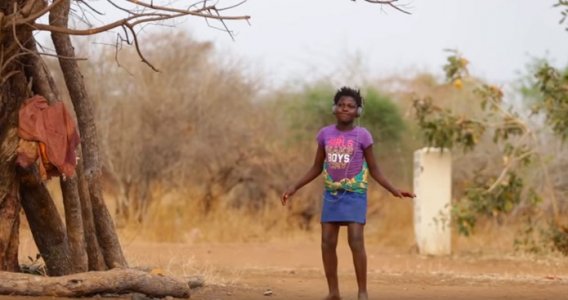 contioutra.com - Vídeo fofo de crianças dançando ao som de Jorge Ben Jor na Zâmbia viraliza