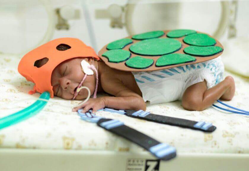 contioutra.com - Hospital veste bebês prematuros de super-heróis e surpreende pais
