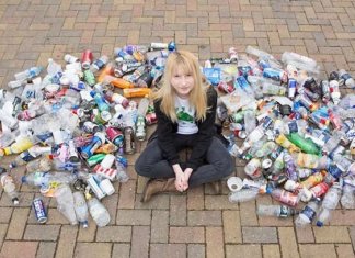 Alvo de bullying por recolher lixo das ruas, menina muda de escola, mas não desiste de limpar o planeta