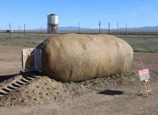 Você já pode se hospedar na casa em forma de batata gigante