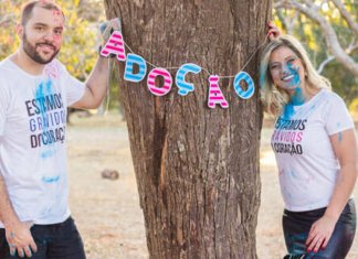 ‘Grávidos do coração’: Casal faz ensaio para comemorar adoção e comove a web