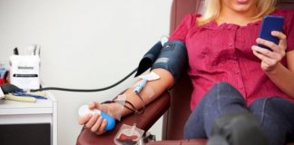 Na Suécia, doadores de sangue recebem uma mensagem para saber quando salvaram uma vida