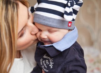 Pesquisas revelam que quanto mais você abraça seus filhos, mais inteligentes eles ficam