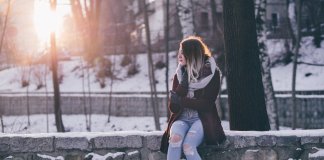 Tem gente que perde pessoas incríveis por atitudes ridículas Tem gente que perde pessoas incríveis por atitudes ridículas