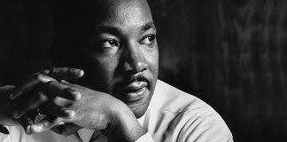 “Eu decidi ficar com amor. O ódio é um fardo muito grande para carregar.”