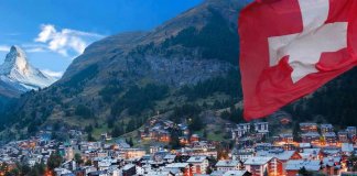 Na Suíça, deputados não têm benefícios e ganham menos que professor Na Suíça, deputados não têm benefícios e ganham menos que professor