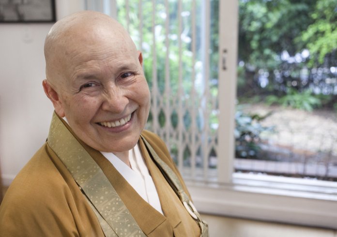 monja-baixa Como lidar com familiares que só dão problema? Um conselho de Monja Coen