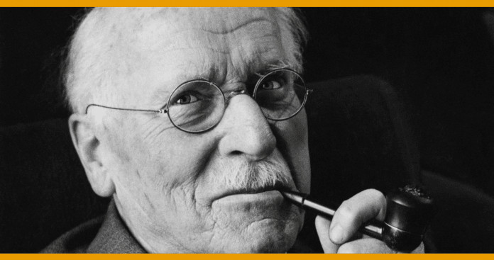 “Pensar é difícil, é por isso que as pessoas preferem julgar.” – Carl Gustav Jung