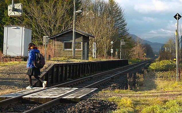 asomadetodosafetos.com - Japão mantém linha de trem para que uma única passageira consiga ir à escola
