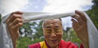 “A melhor religião é aquela que te faz melhor” “A melhor religião é aquela que te faz melhor”