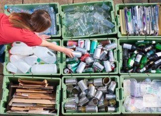 A Suécia está tão preocupada com a reciclagem que ficou sem lixo. Eles importam de outros países