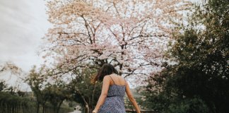 Evite o que incomoda, ignore o que chateia, saia de perto do que faz mal Evite o que incomoda, ignore o que chateia, saia de perto do que faz mal