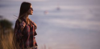 Sob nevoeiro, use farol baixo