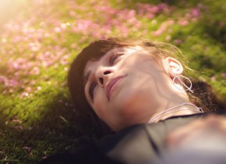 O peso da ferida aberta: quando a vítima se torna um carrasco