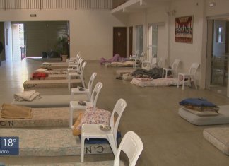 Igreja acolhe 70 moradores de rua em dias de frio intenso