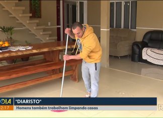 Depois de perder o emprego, homem oferece serviço de ‘diaristo’ em Curitiba