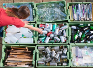 Na Suécia a reciclagem é tão importante que eles ficaram completamente sem lixo e agora estão importando de outros países