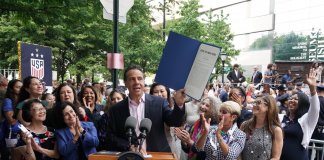 Lei proíbe a desigualdade salarial entre mulheres e homens com a mesma função no Estado de Nova York Lei proíbe a desigualdade salarial entre mulheres e homens com a mesma função no Estado de Nova York