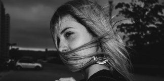 Não permita que as pessoas se sintam confortáveis quando te magoarem Não permita que as pessoas se sintam confortáveis quando te magoarem