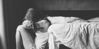 Maria queria apenas poder ficar em casa, em sua concha Maria queria apenas poder ficar em casa, em sua concha