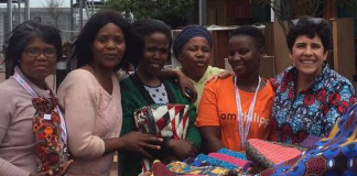 Brasileira cria projeto para empoderar mulheres em favelas sul-africanas