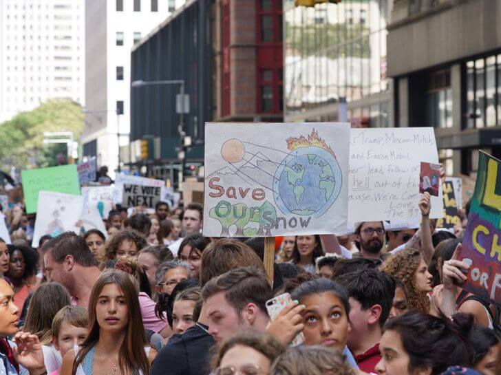 contioutra.com - A comparação dessas fotos nos mostra como Greta Thunberg inspirou milhões