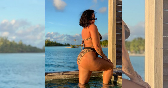 EMPODERAMENTO: Demi Lovato posta foto de biquíni sem edições e incentiva amor próprio.