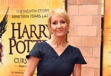 J. K. Rowling doou boa parte do patrimônio para a caridade.