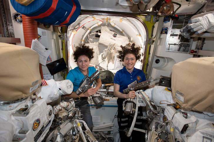 contioutra.com - Pela primeira vez na história acontecerá uma jornada espacial apenas com mulheres