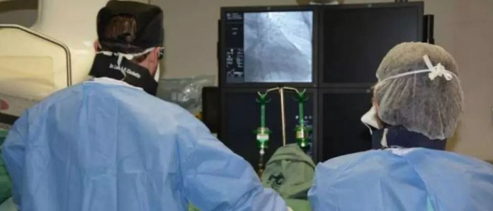 Hospital de Botucatu realiza tratamento inédito no SUS para câncer no fígado