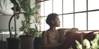 É preciso entender que nem todos saberão apreciar sua felicidade.